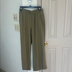 Old Navy Women's Wide Leg Olive Pants